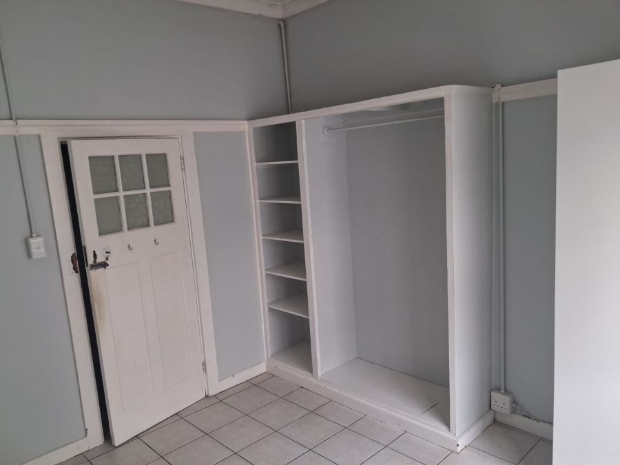 To Let 1 Bedroom Property for Rent in Quigney Eastern Cape